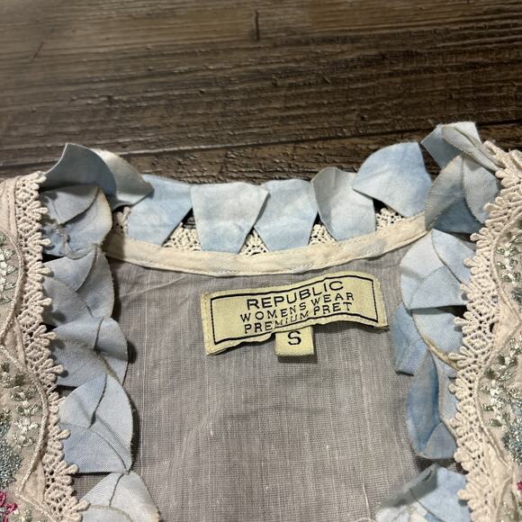 Republic womenswear Premium Pret Women Small Pakistani Designer Ornate Floral - Picture 6 of 11